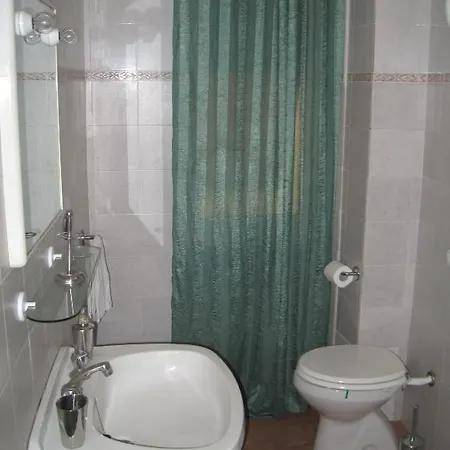 Oda ve Kahvaltı Fattore Levanto