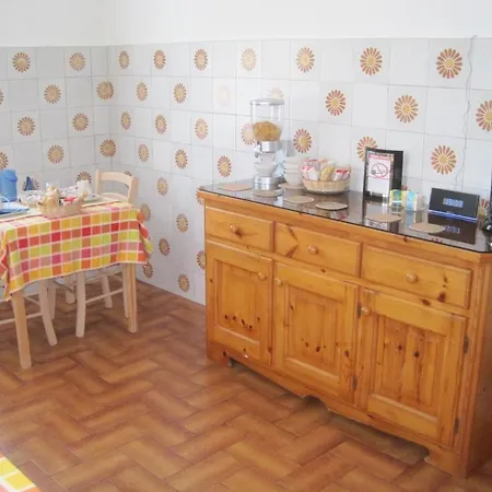 Oda ve Kahvaltı Fattore Levanto